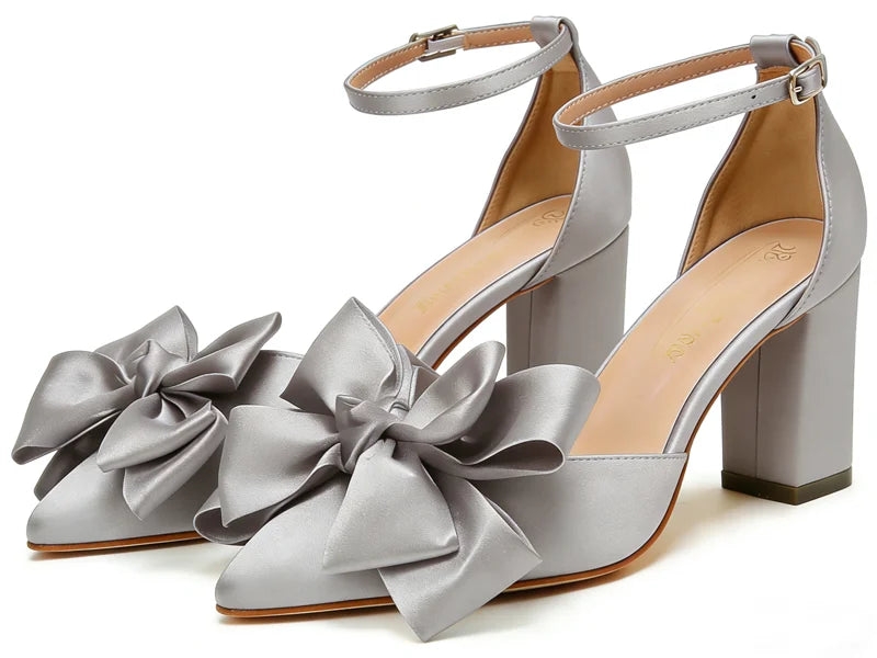 New Leather Solid Snow White Wedding Banquet Ball Thick Heel Pointed Hollow High Quality BowKnot High Heel Sexy Women's Shoes