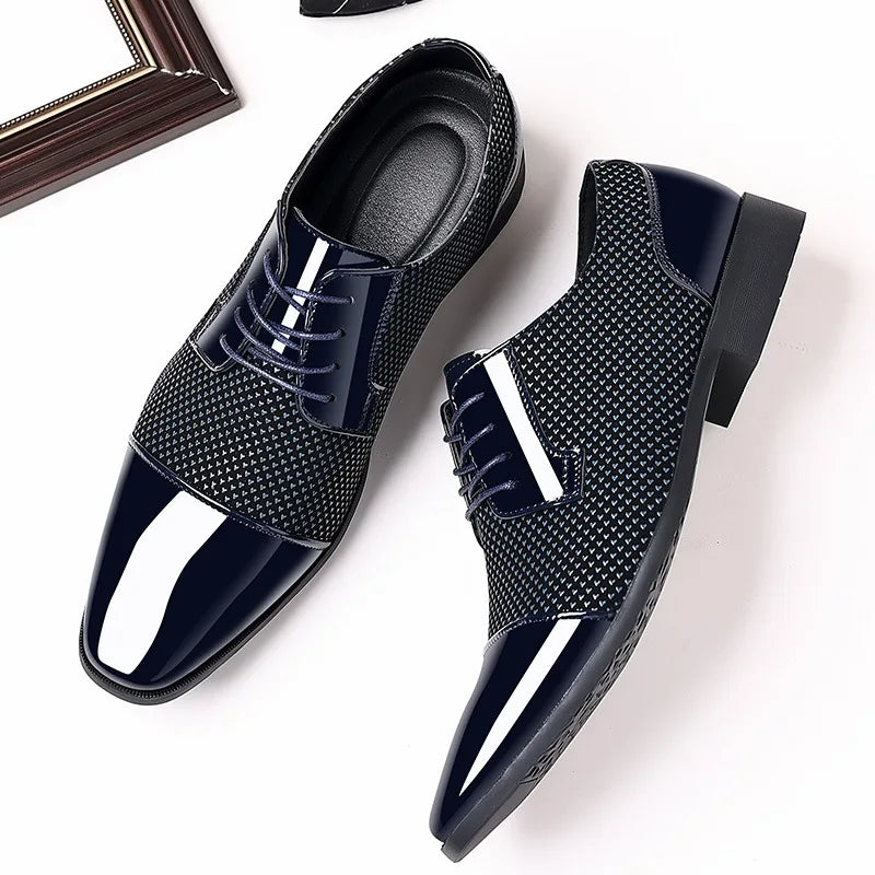 Chaussures habillées classiques tendance pour hommes Richelieus en cuir verni Chaussures de mariage formelles en cuir noir à lacets 2023