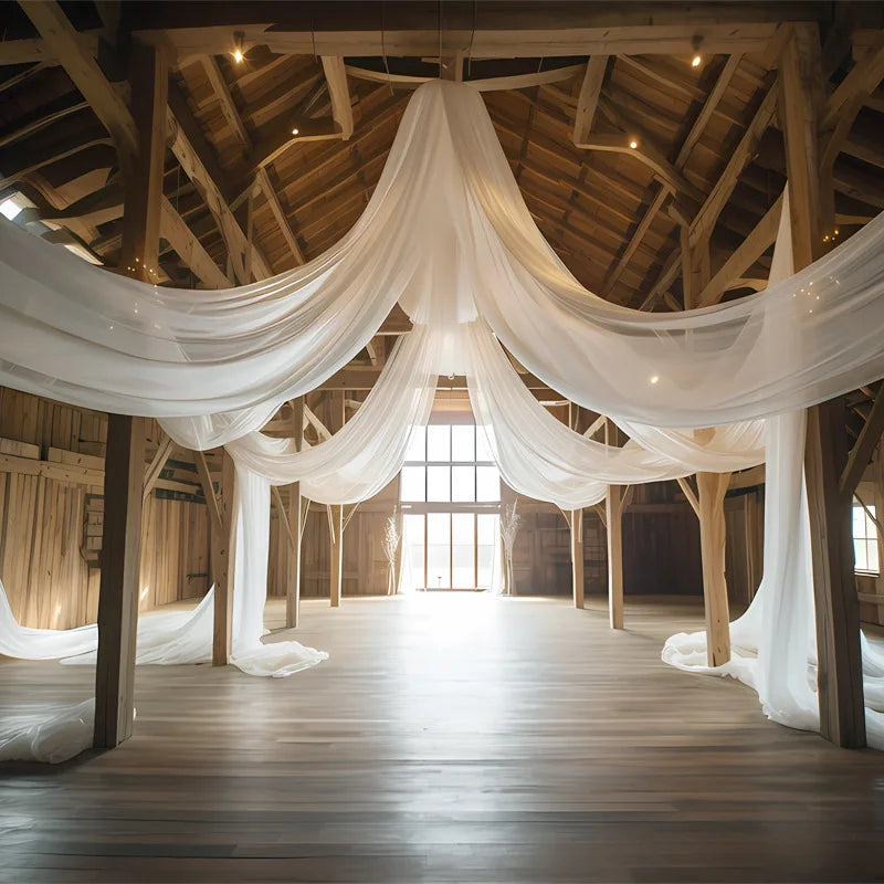 Décoration de plafond de mariage en arche avec rideaux en voile blanc, tissu en gaze, tulle pour la scène de fête, la cérémonie, l'hôtel.