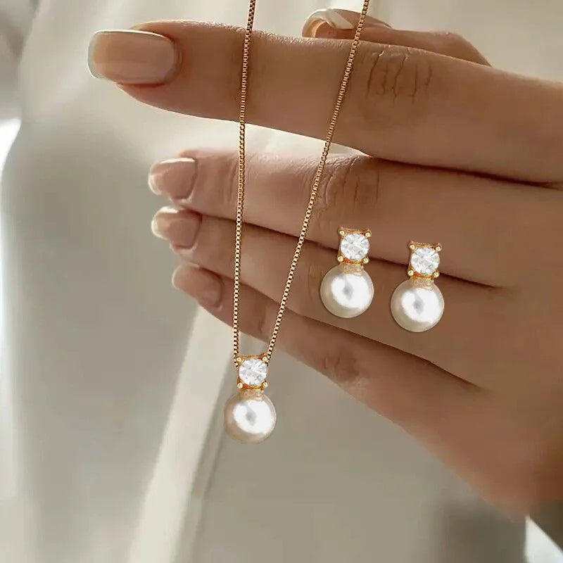 Parure collier et boucles d'oreilles de mariée perles et strass — 3 pièces