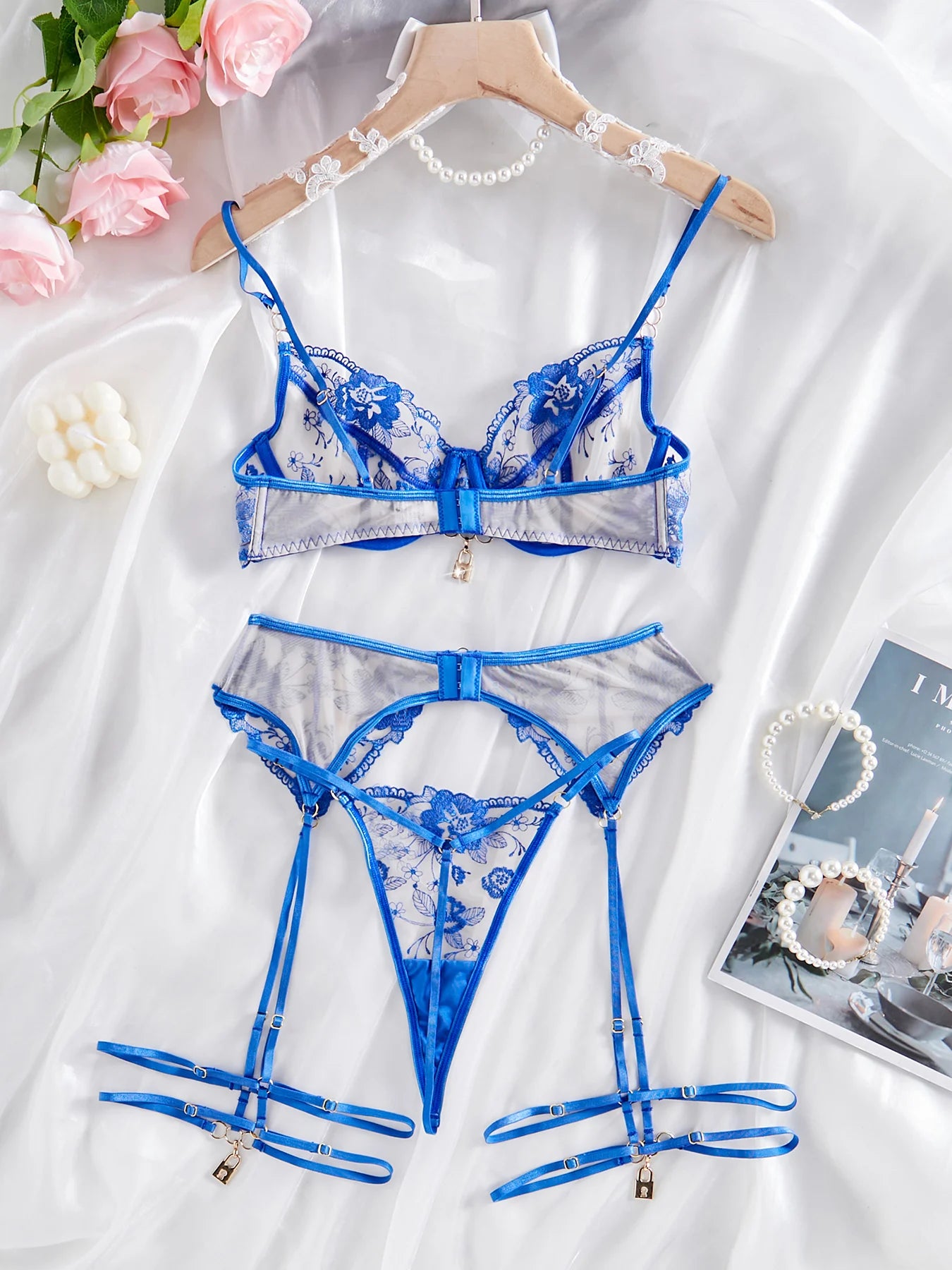MUZISKAT Lingerie Sexy Femme Printemps 2024 Nouveauté Broderie Transparente Jarretière Porte-Jarretelles Anneau de Jambe Ensemble Trois Pièces Onlyfans
