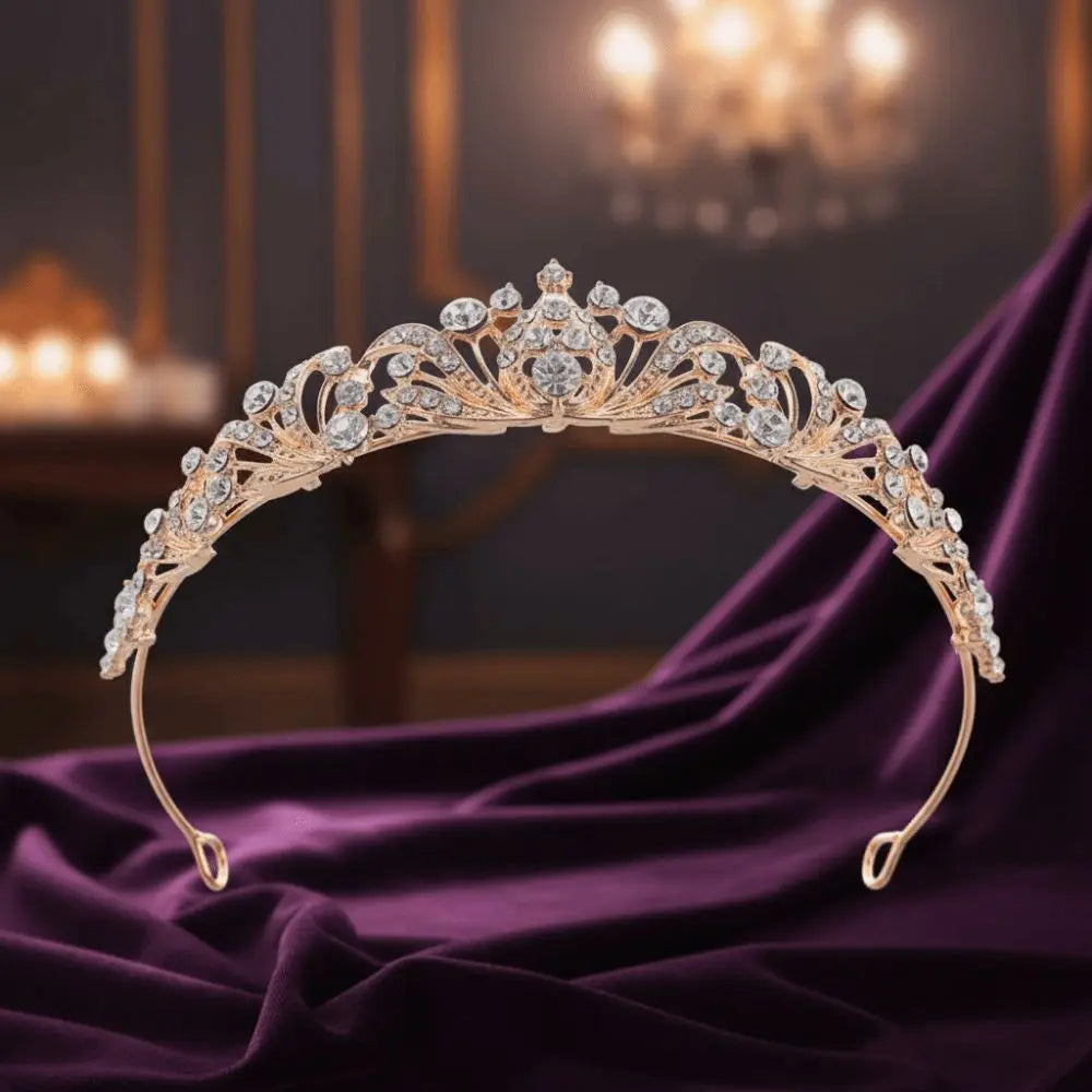 Accessoires pour cheveux Strass Couronnes de mariée Cristal Couronne de mariage élégante Tiaras de princesse légères et tendance Célébrations