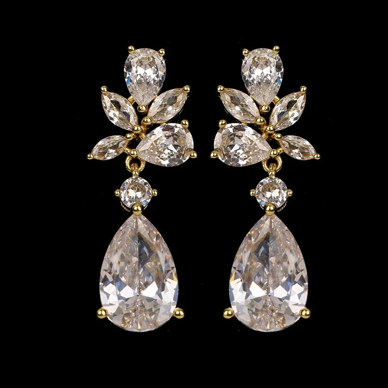 Boucles d'oreilles pendantes en zircon cubique romantique – Bijoux de mariage de mariée
