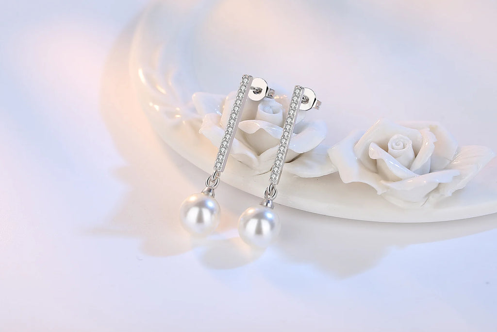 Longues boucles d'oreilles pendantes zircon et perle — Argent sterling 925