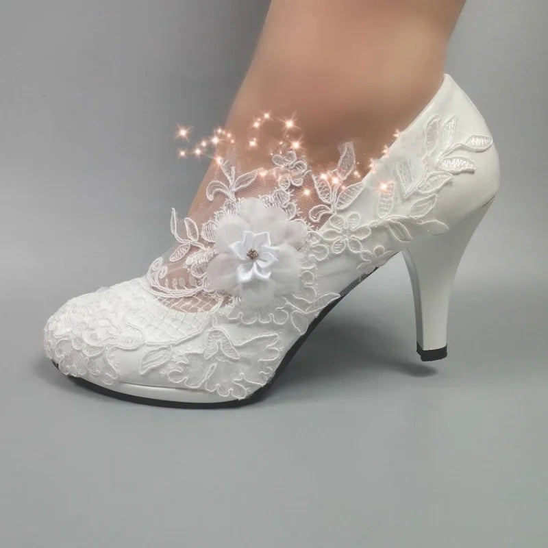 Printemps, bout rond, imperméables, plateformes, lacets, strass, talons bas, chaussures de mariée, talons aiguilles fins, chaussures habillées, grandes tailles pour femmes