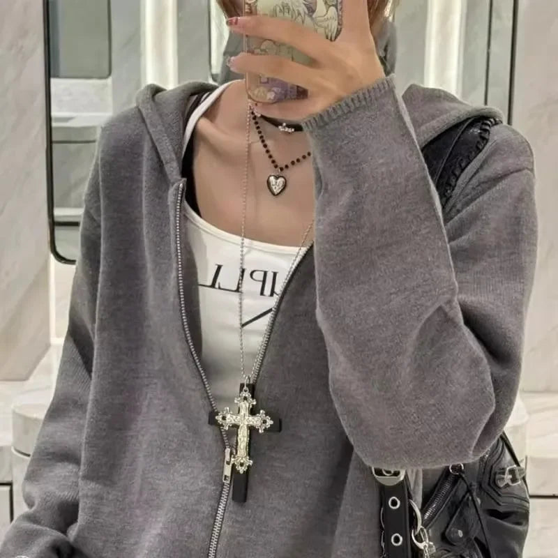 Collier pendentif double croix en bois et métal gothique Y2K