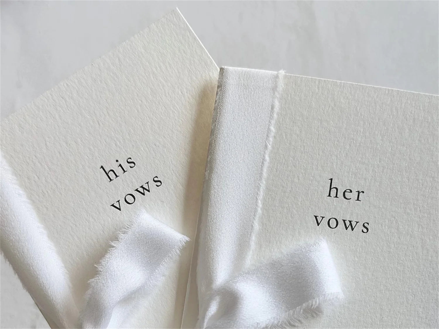 Vow Books, Livrets de vœux en papier fait main, Livrets de vœux de mariage minimalistes, Livrets de vœux imprimés au typographe, Livrets de vœux de mariage | Lot de 2