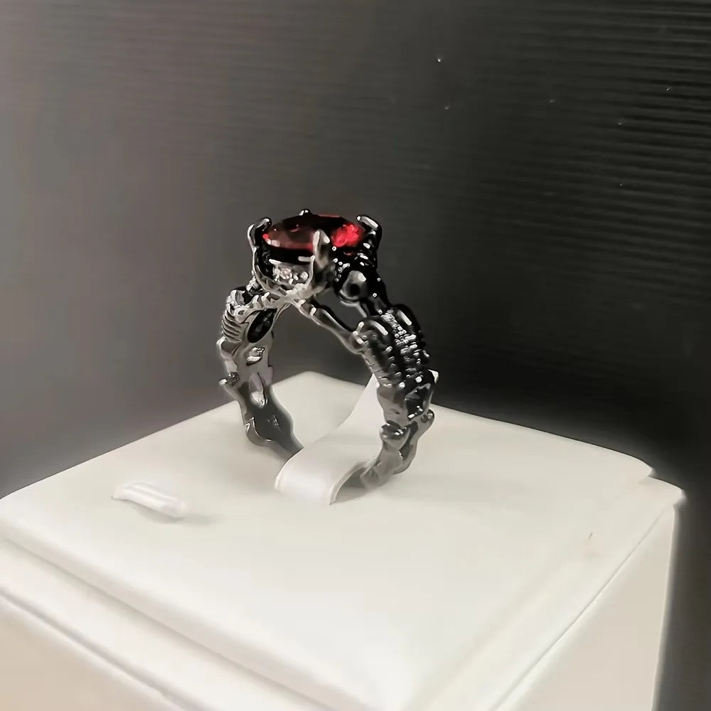 Bague de promesse gothique Squelette Zirconium — Alliance alternative