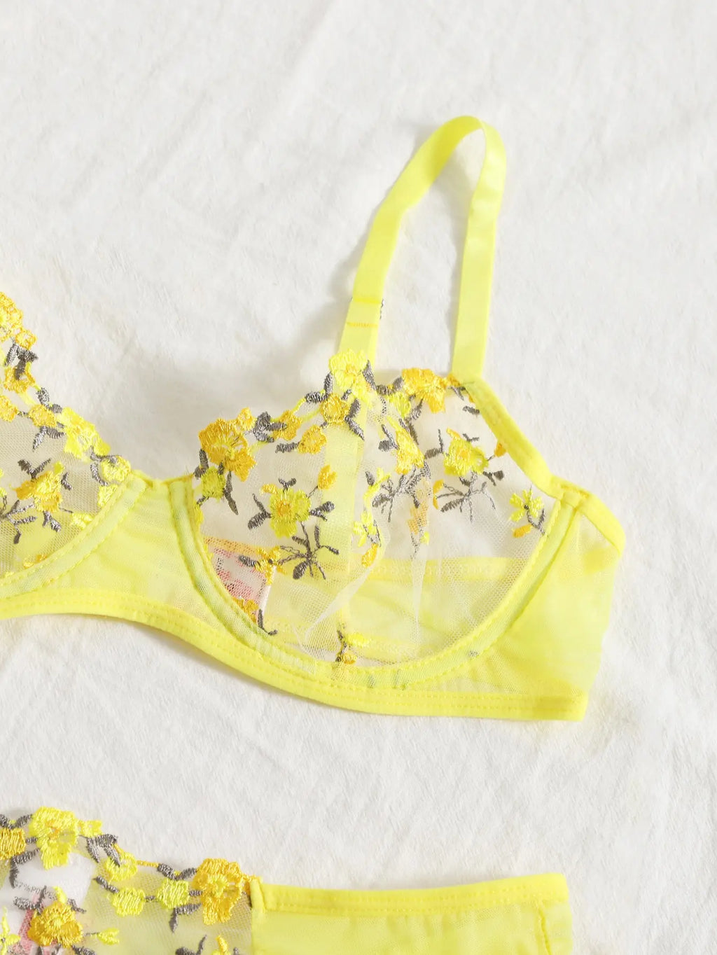 Lingerie Sexy Broderie Florale Sous-Vêtements Dentelle Transparente Court Kits de Soins de la Peau Ensemble Fée Délicate Femme 2 Pièces