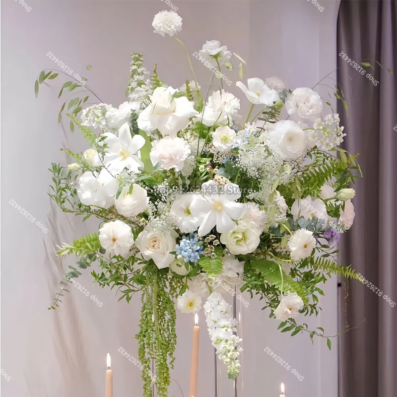 Centre de table de mariage de luxe en boule de roses blanches