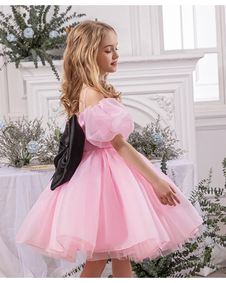 Robe gothique noire pour bébé fille de 4 à 8 ans, pour occasions formelles, manches bouffantes, robe de princesse pour fête d'anniversaire d'enfants avec nœud rose élégant