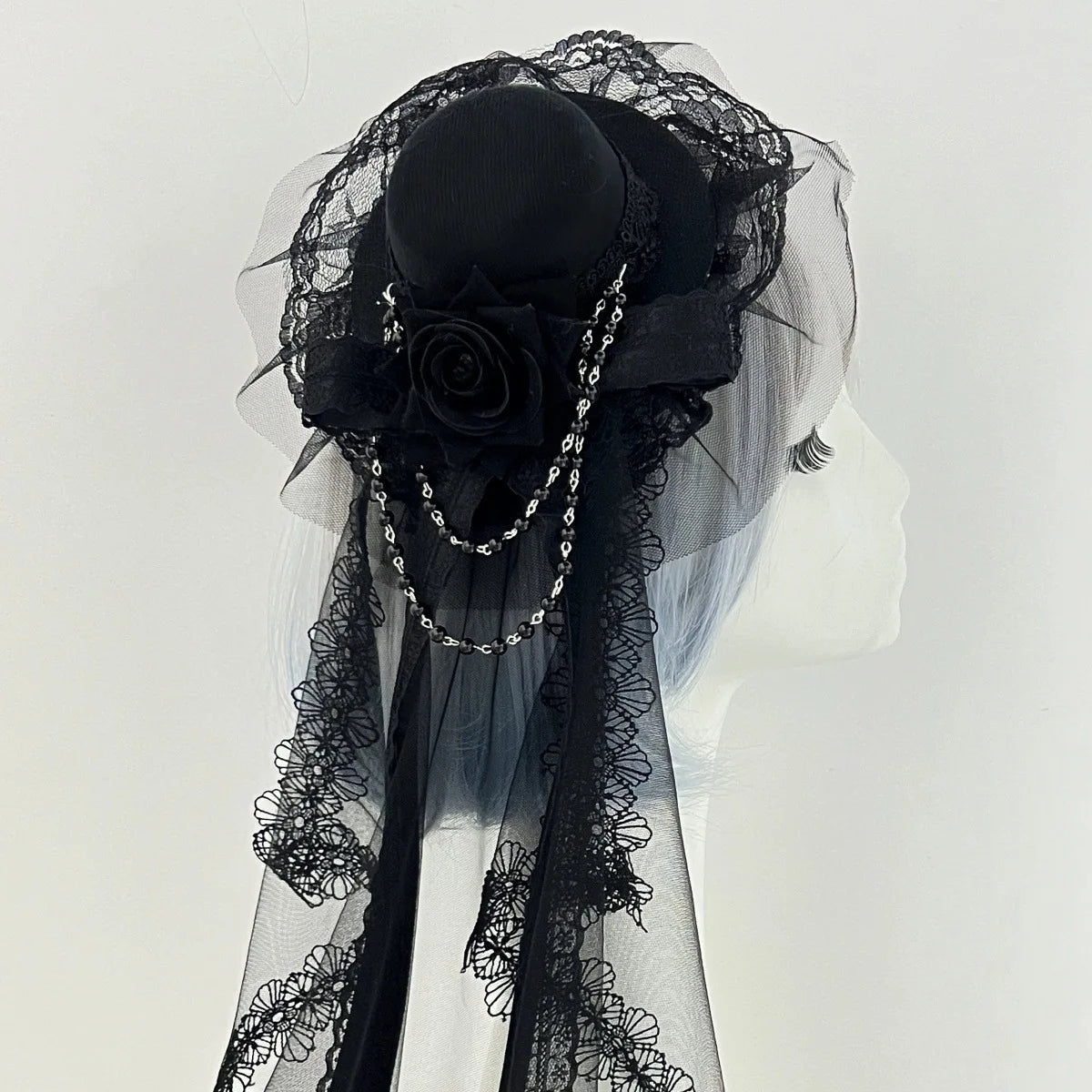 Mini haut de forme gothique Rose Veil - Chapeau élégant noir ou blanc pour usage quotidien, cadeau d'Halloween ou de Thanksgiving