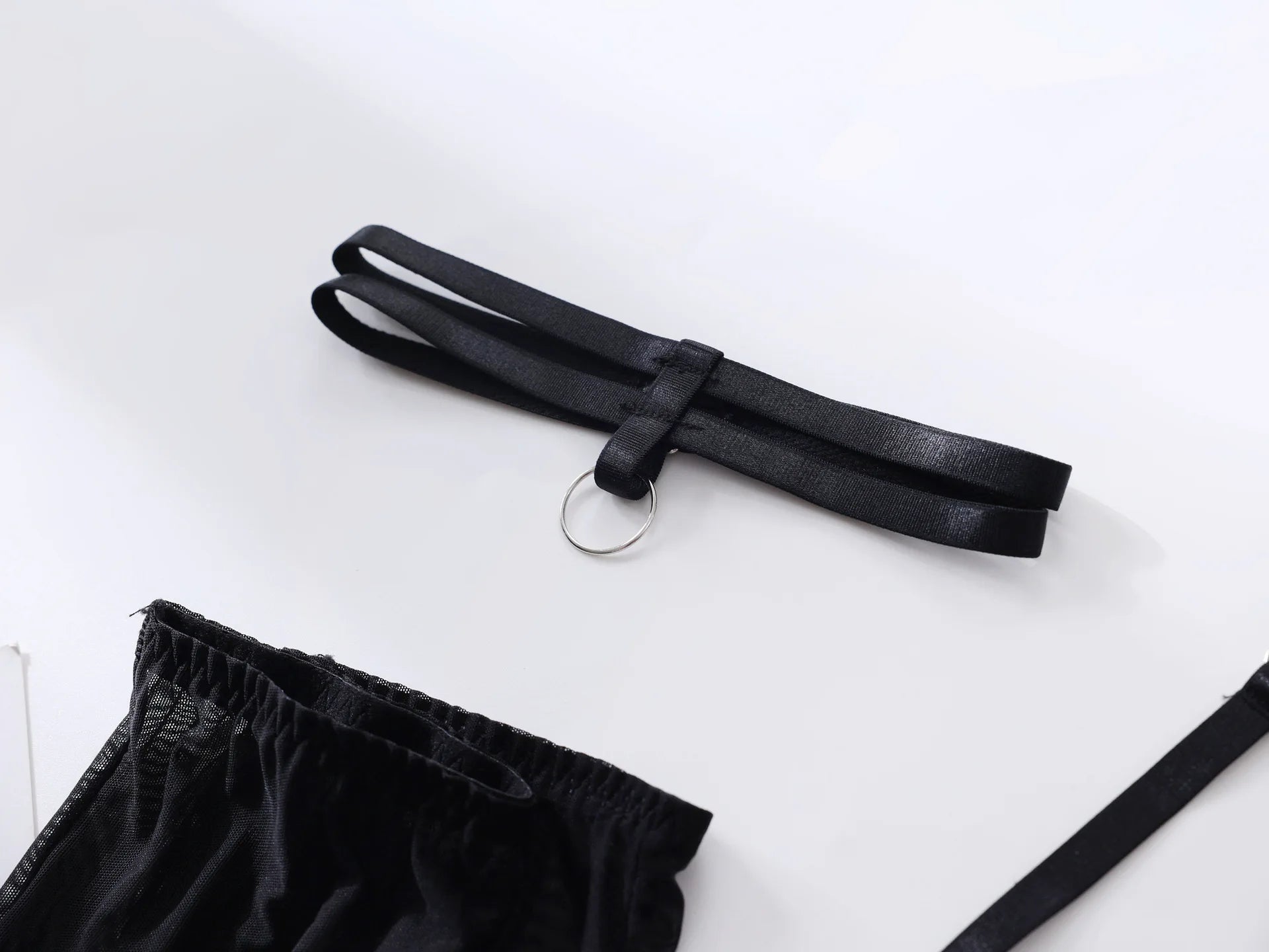 Ensemble de lingerie Ellolace Nœud Papillon Soutien-gorge Ouvert en Soie Sous-vêtements Sissy Bilizna Non Censurée Pornographie Sensuelle Intime Jarretière Strings Tenues Sexy