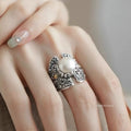 Bague Ajustable Perle Creuse Sculptée — Bijoux de Mariée Vintage