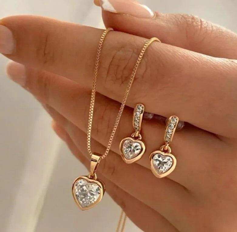 Parure collier et boucles d'oreilles de mariée perles et strass — 3 pièces