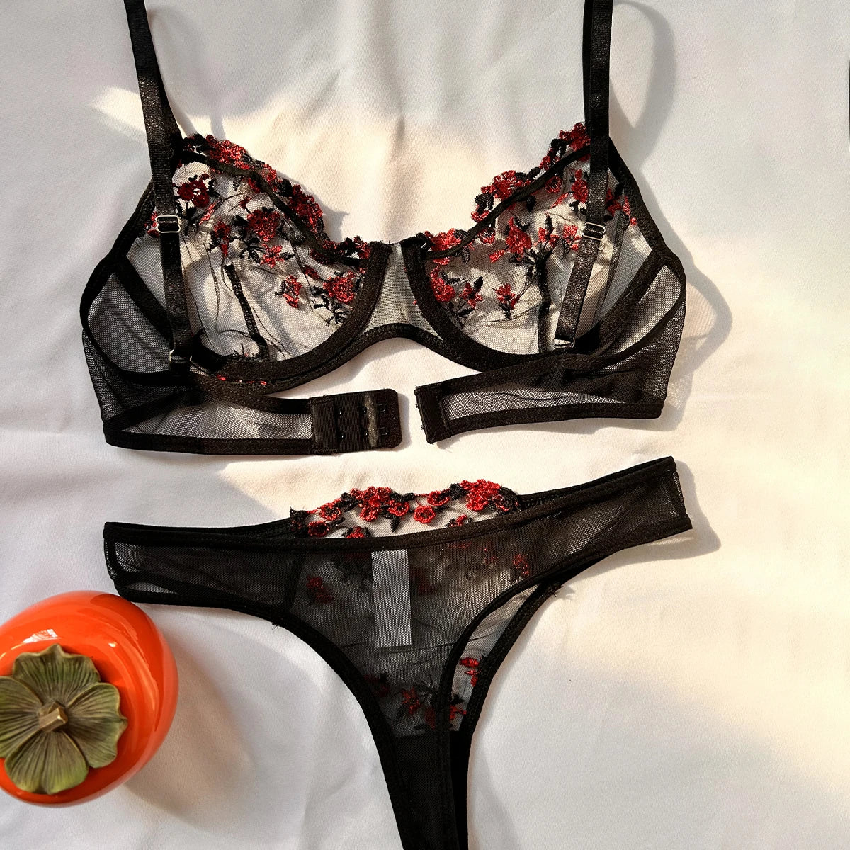 Ensemble de lingerie sexy fantaisie en dentelle érotique pour femme, 2 pièces, sous-vêtements transparents brodés, soutien-gorge et culotte érotiques magnifiques