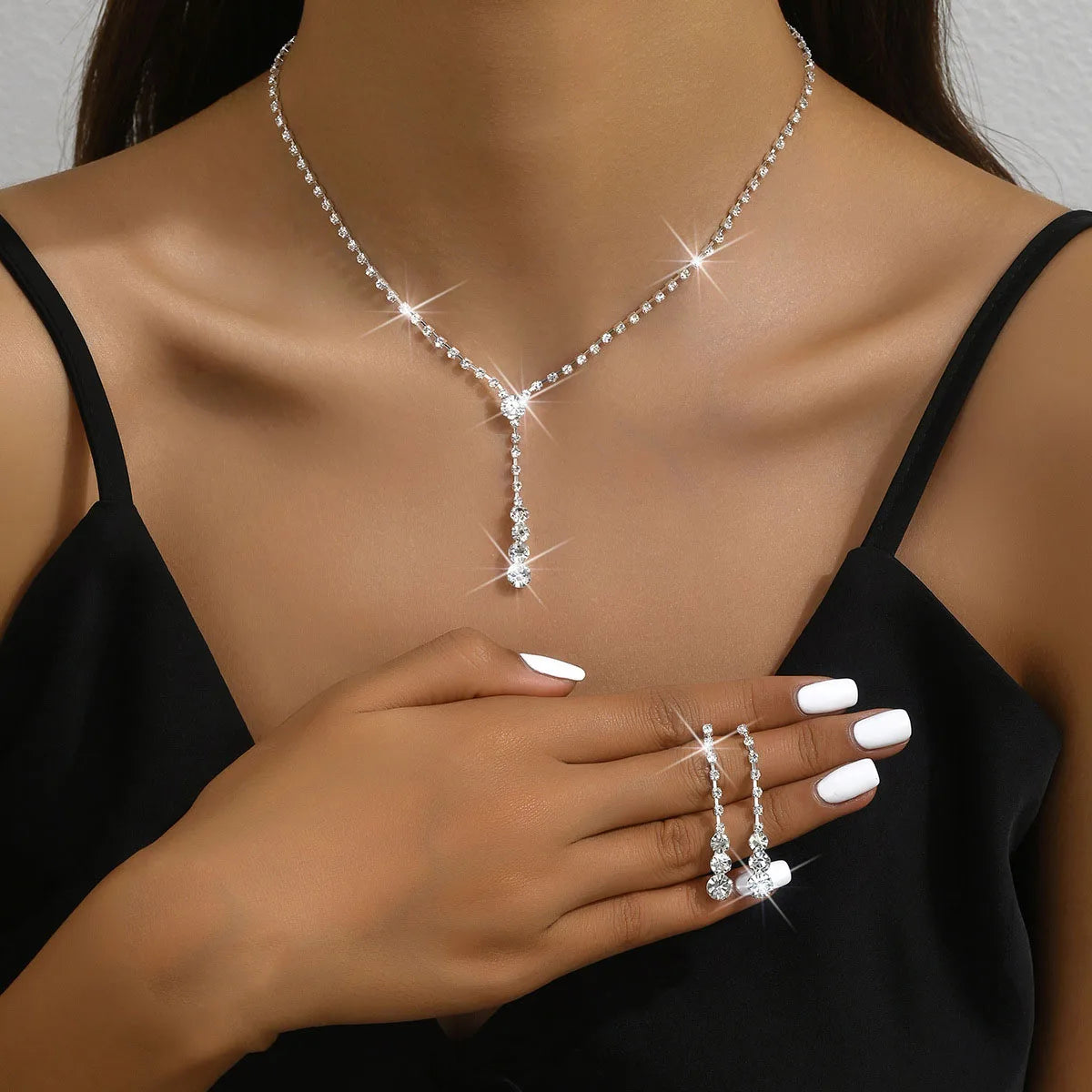 Parure collier et boucles d'oreilles de mariée Goutte de cristal scintillant