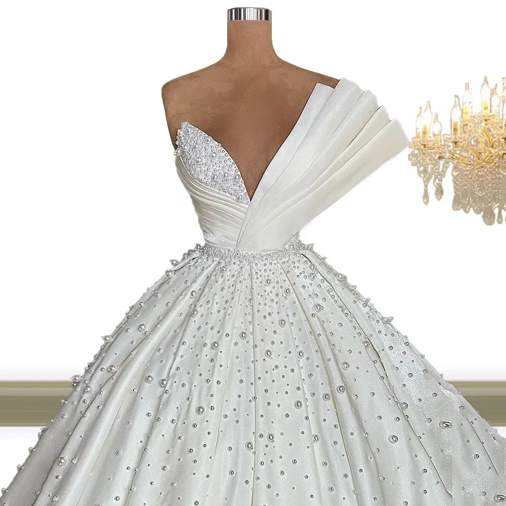 Customized Modern Design Pearls Wedding Dress Luxury Ball Gown Sweetheart Satin Sweep Train Bridal Dresses Robe De Mariée