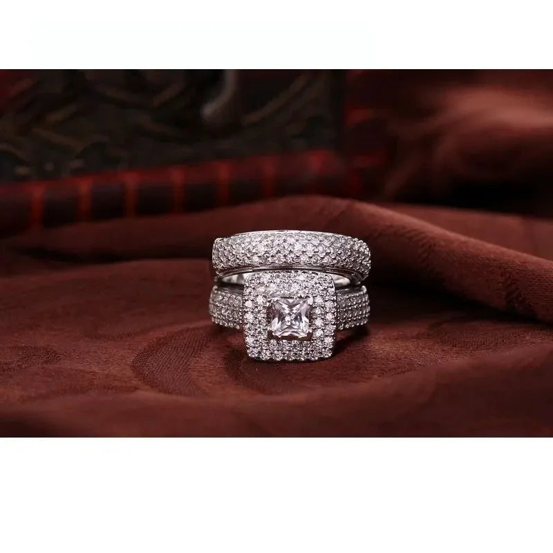 Bague de Fiançailles Sertie de Zircons Cubiques — Argent Sterling 925
