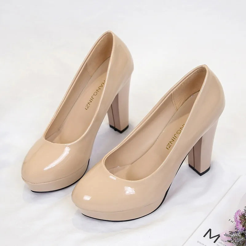 Chaussures à talons hauts pour femmes, chaussures de mariage blanches, talons épais, escarpins de soirée à la mode, chaussures noires, rouges, grande taille, printemps