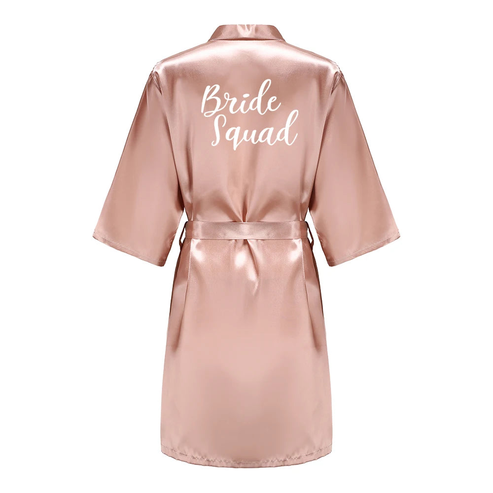 Peignoirs de mariée pour femmes, cadeaux de fête prénuptiale, robe de demoiselle d'honneur, nuisette en satin de soie, kimono sexy d'été, robe de chambre.