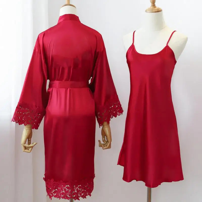 Robe de mariée en dentelle et ensemble kimono — Vêtements de nuit élégants pour mariage