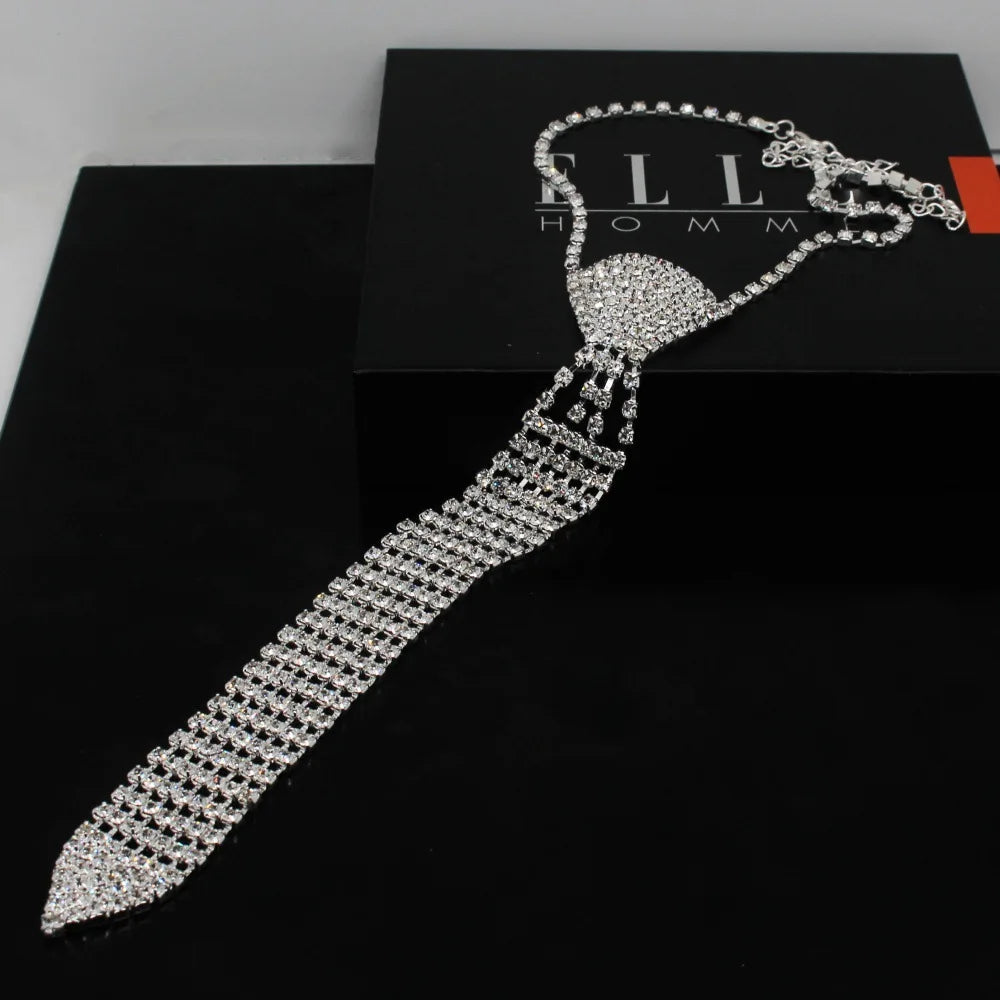 Collier cravate flèche strass — Accessoire de mariage nuptial
