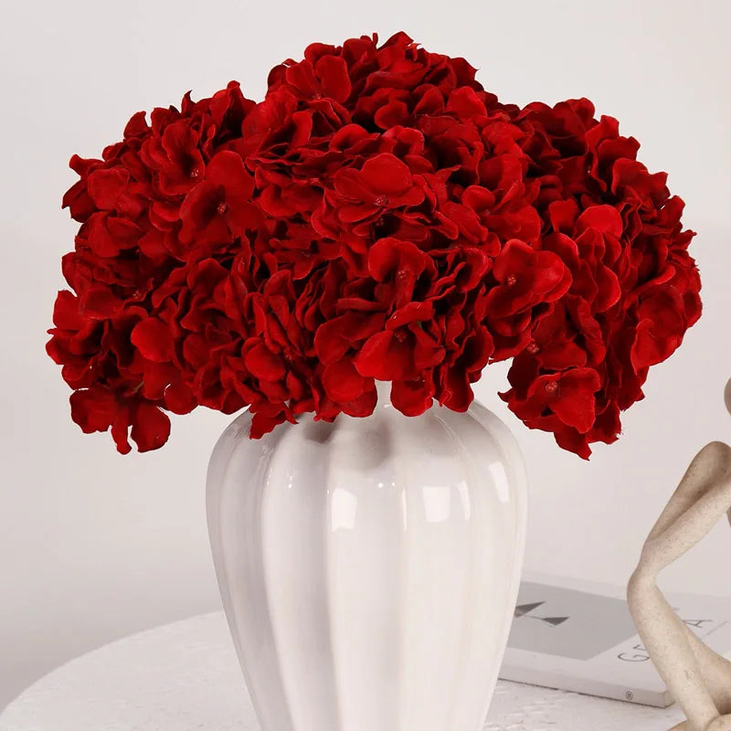 Grand bouquet de fleurs artificielles d'hortensia en soie rouge (5 têtes)