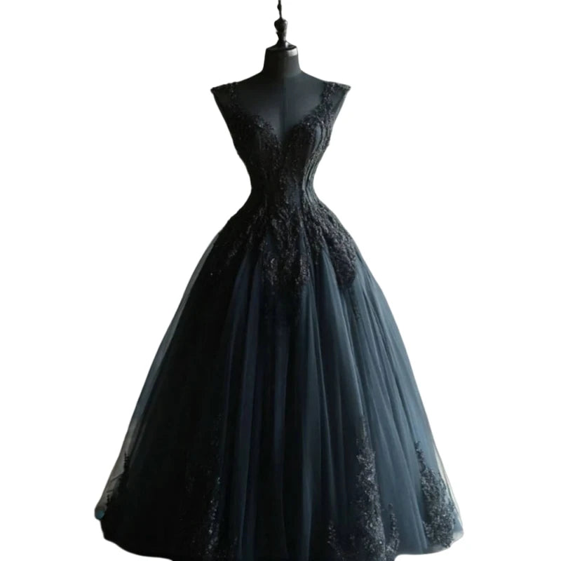 Black Gothic Wedding Dress Floor Length A-Line Tulle Vintage Bridal Gown Lace Appliques Retro Vestidos De Novia Customized