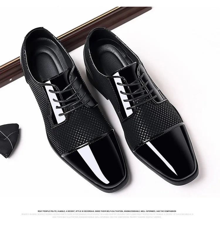 Chaussures habillées classiques tendance pour hommes Richelieus en cuir verni Chaussures de mariage formelles en cuir noir à lacets 2023