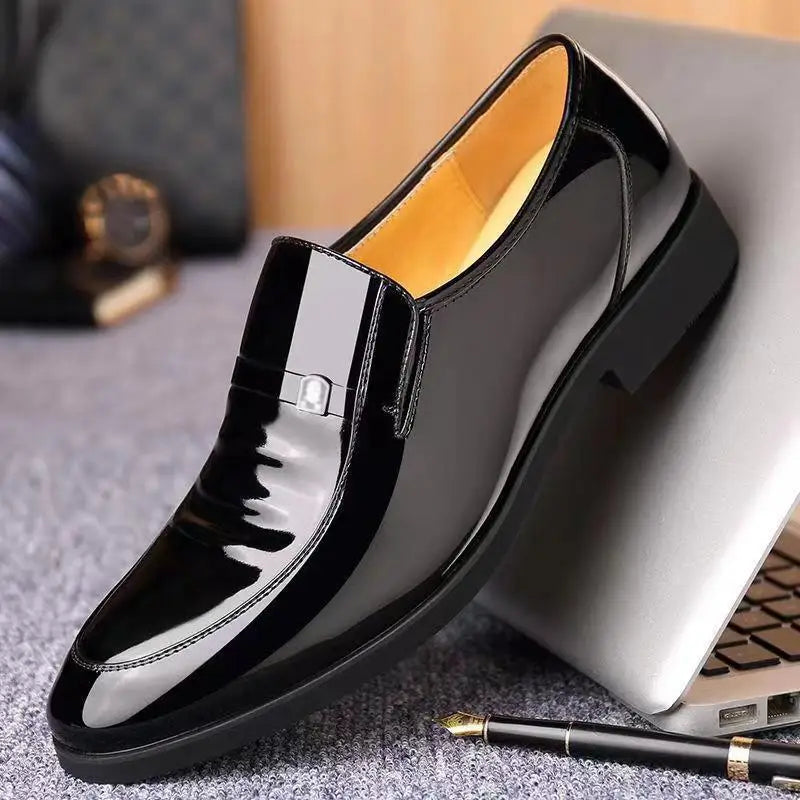 Chaussures en cuir habillées pour hommes, style britannique, décontractées, pour marié, rehaussant la taille, respirantes, à bout pointu, pour l'été