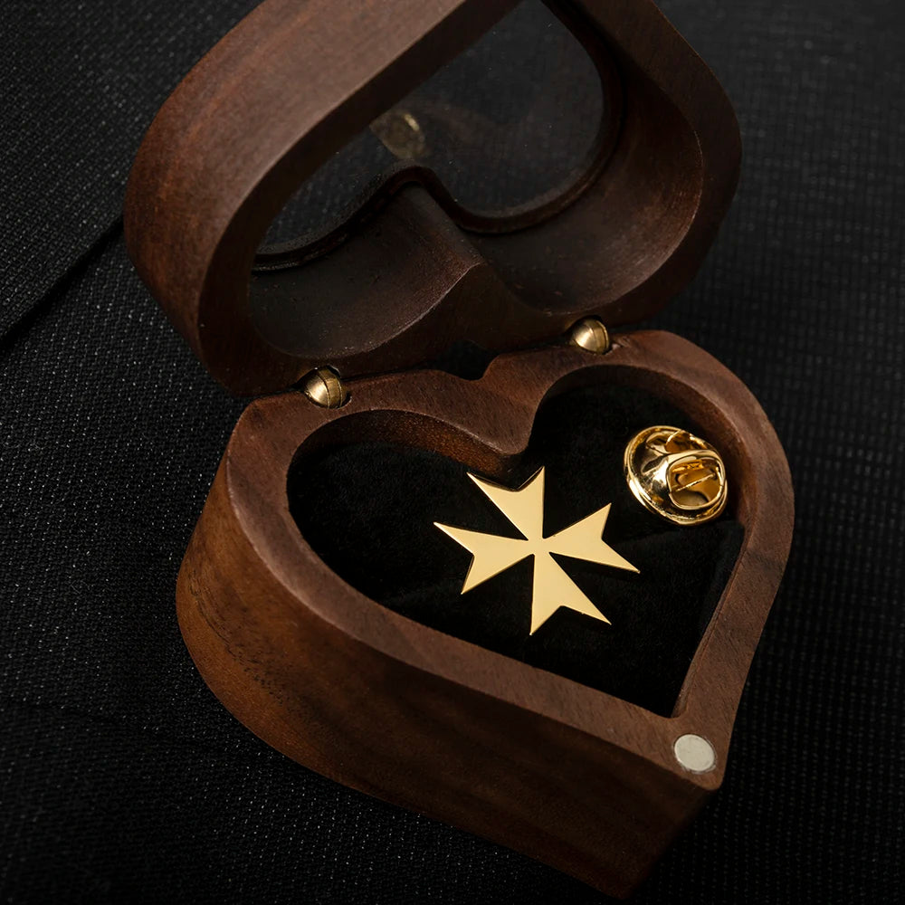 Broches tendance Malte en acier inoxydable pour hommes, broche de col de chemise à fermoir croisé, bijoux de mariage pour le marié, cadeaux pour le témoin.