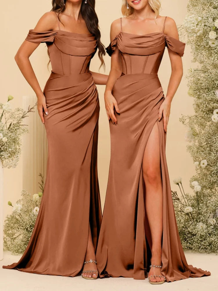 Robes longues de demoiselle d'honneur en satin à fines bretelles, épaules dénudées, fente latérale et drapé, robes de soirée élégantes sans dos