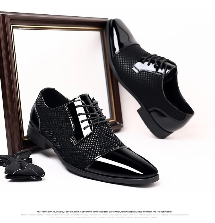 Chaussures habillées classiques tendance pour hommes Richelieus en cuir verni Chaussures de mariage formelles en cuir noir à lacets 2023