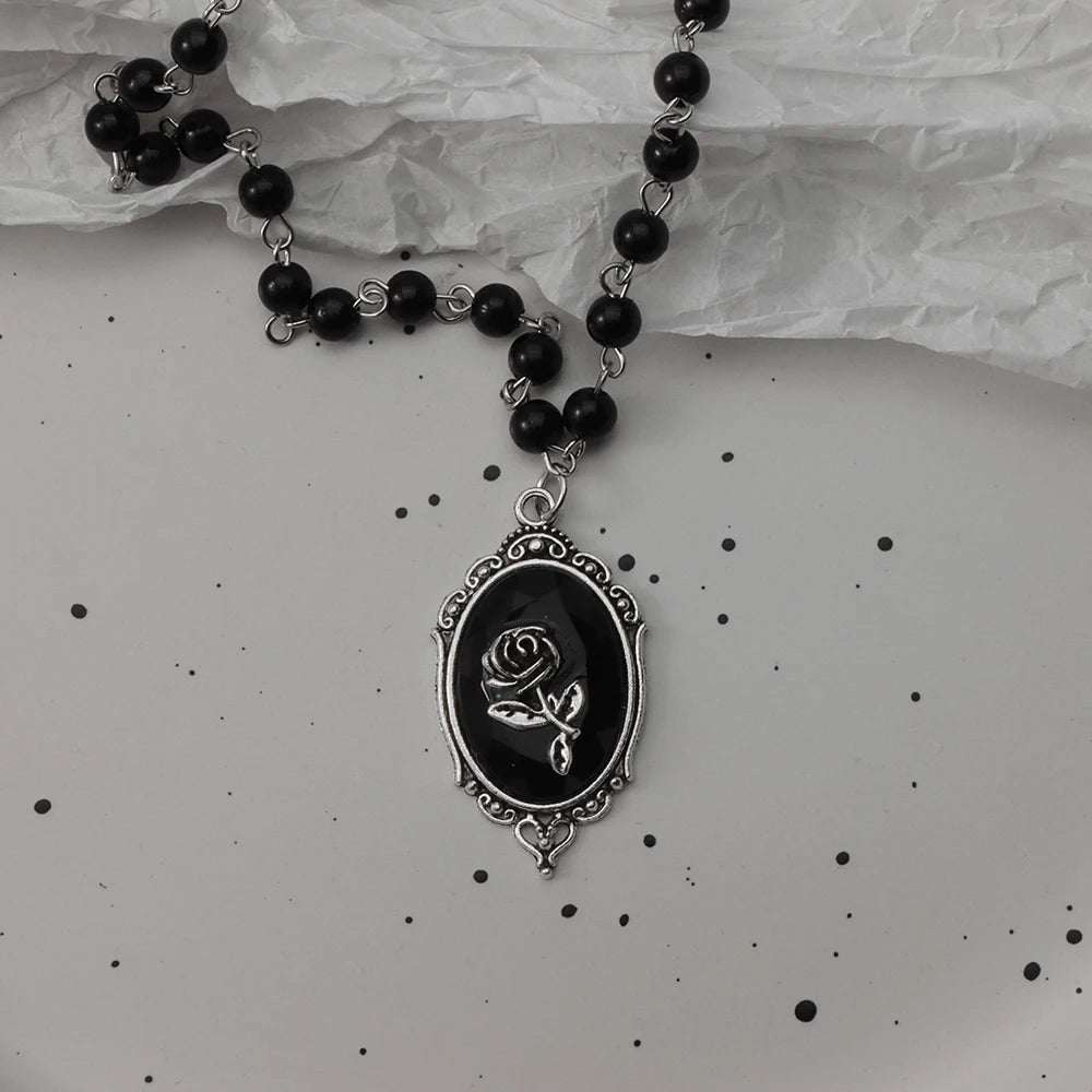Parure collier chauve-souris gothique et croix superposées — Style sombre Y2K