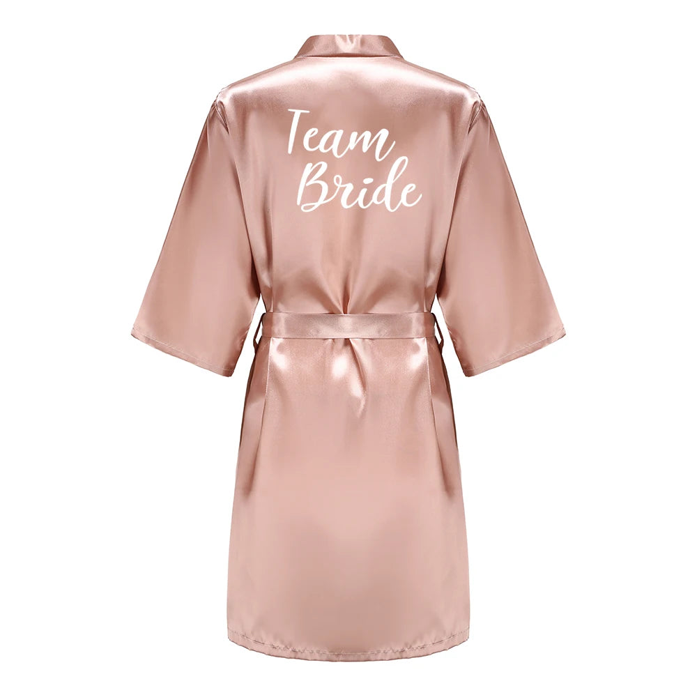 Peignoirs de mariée pour femmes, cadeaux de fête prénuptiale, robe de demoiselle d'honneur, nuisette en satin de soie, kimono sexy d'été, robe de chambre.