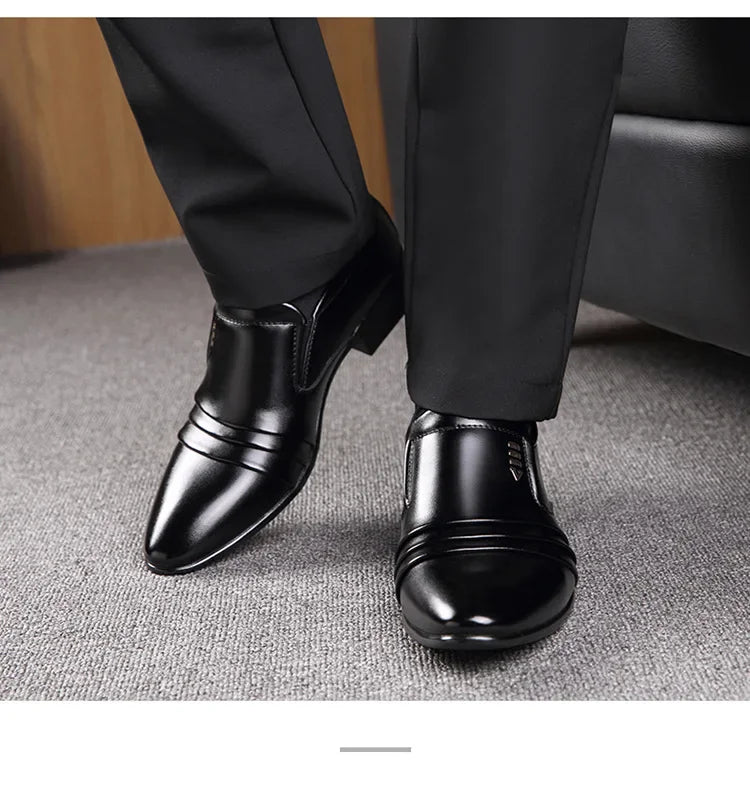 Chaussures habillées pour hommes en cuir PU, mocassins d'affaires tendance pour hommes, chaussures noires pointues Oxford respirantes pour mariage formel