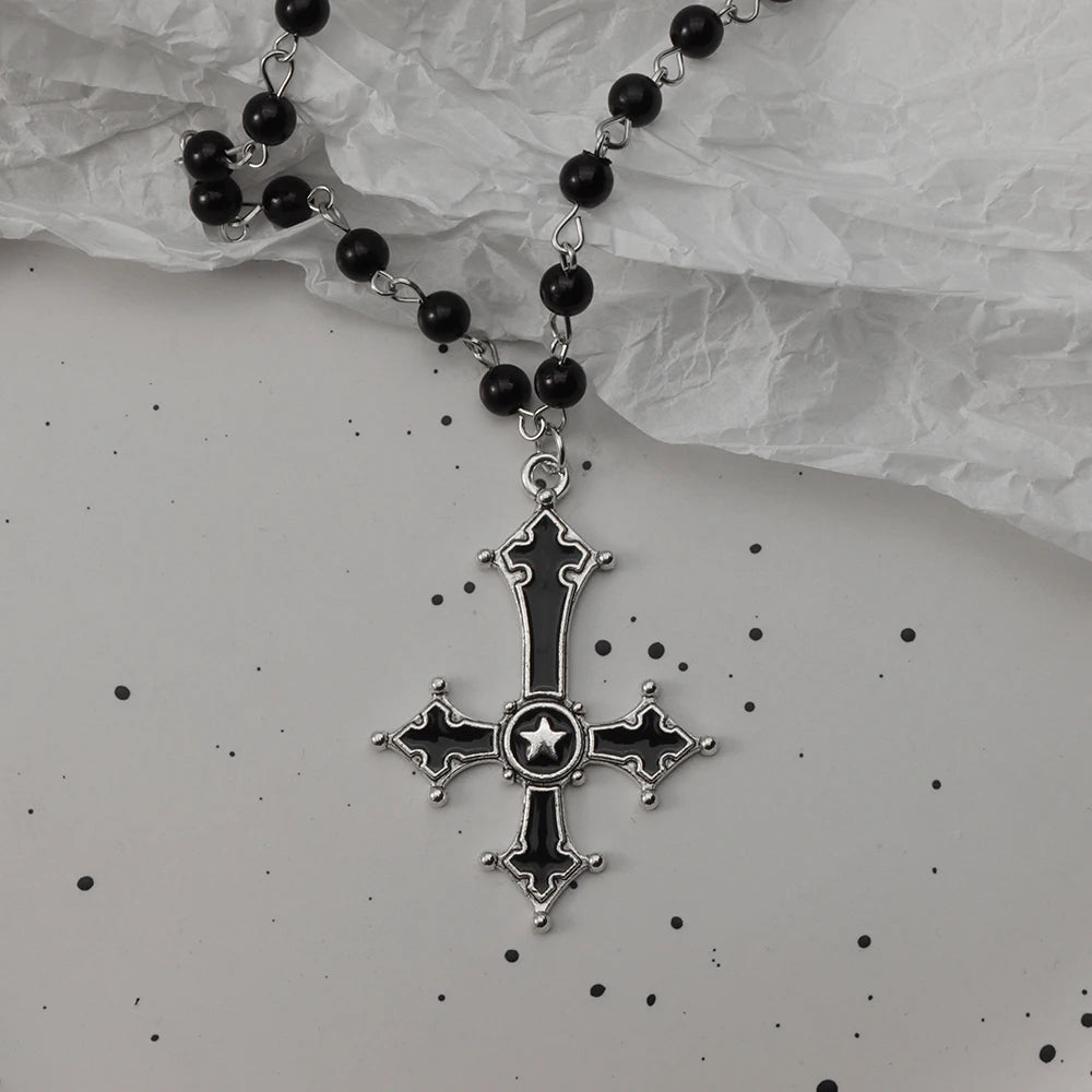 Parure collier chauve-souris gothique et croix superposées — Style sombre Y2K