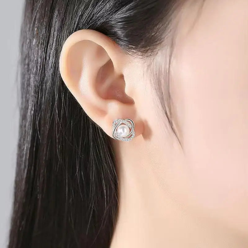 Boucles d'oreilles clous perle et zircon 5A — Bijoux de mariée en argent sterling 925