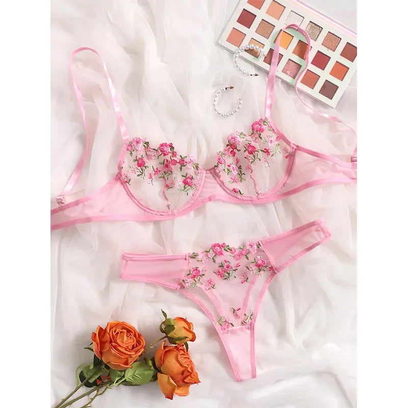Lingerie Sexy Broderie Florale Sous-Vêtements Dentelle Transparente Court Kits de Soins de la Peau Ensemble Fée Délicate Femme 2 Pièces