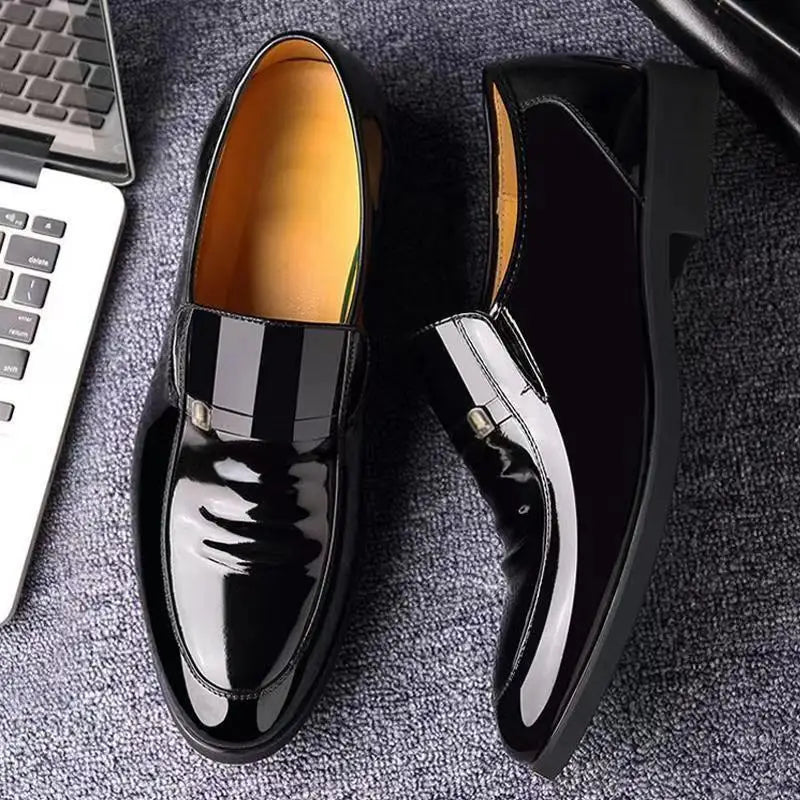 Chaussures en cuir habillées pour hommes, style britannique, décontractées, pour marié, rehaussant la taille, respirantes, à bout pointu, pour l'été