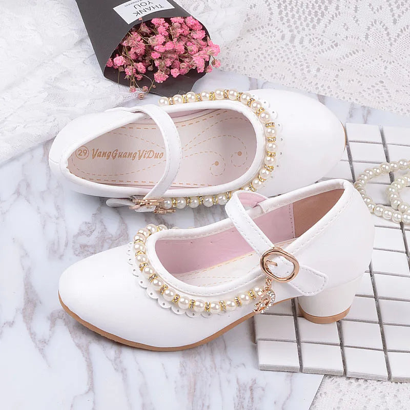 Nouvelles chaussures à talons hauts de princesse pour enfants, chaussures en cuir pour robe de mariée de fille, chaussures blanches pour enfants, chaussures de performance pour étudiants