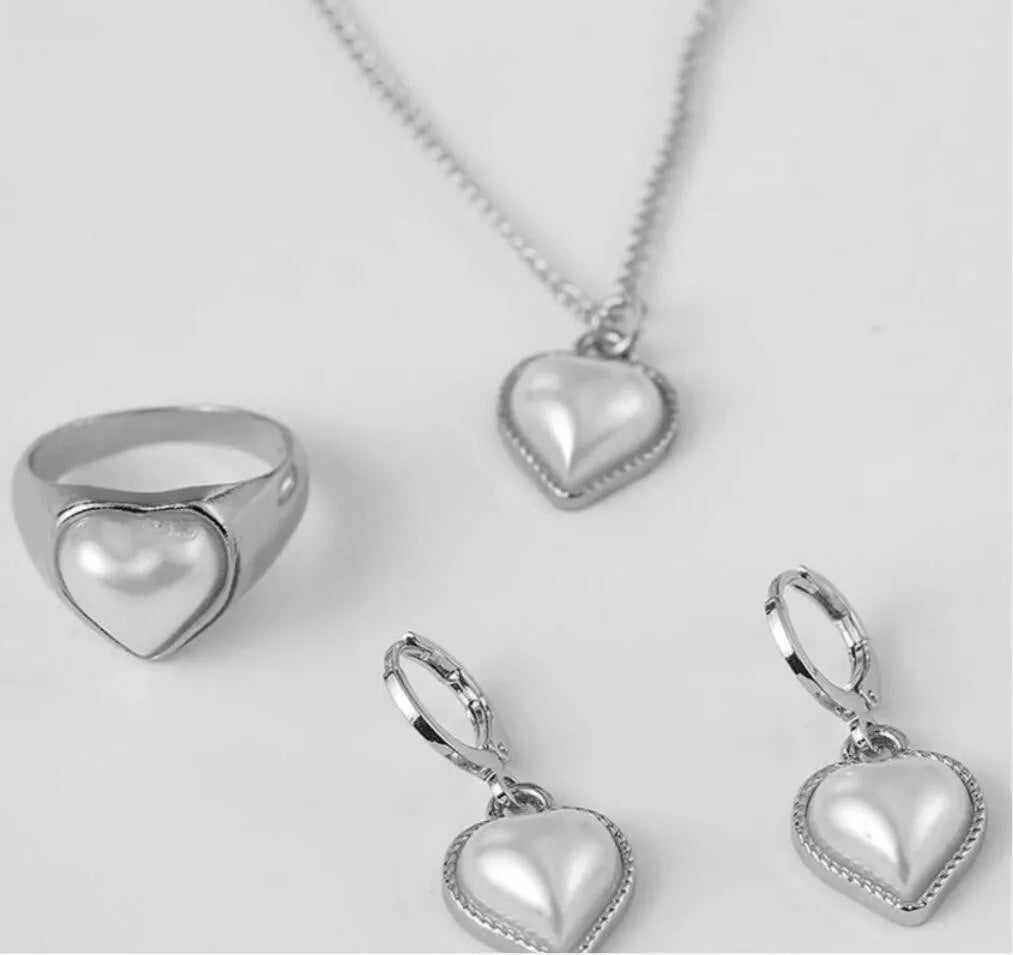 Parure collier et boucles d'oreilles de mariée perles et strass — 3 pièces