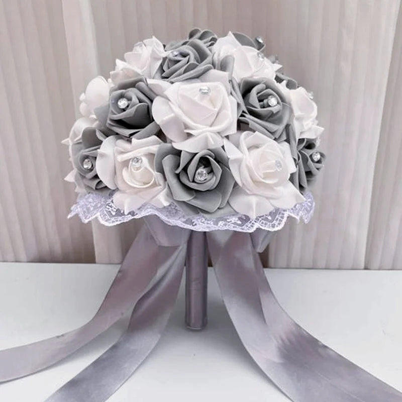 Bouquet de mariée de roses artificielles bleues et blanches faites à la main