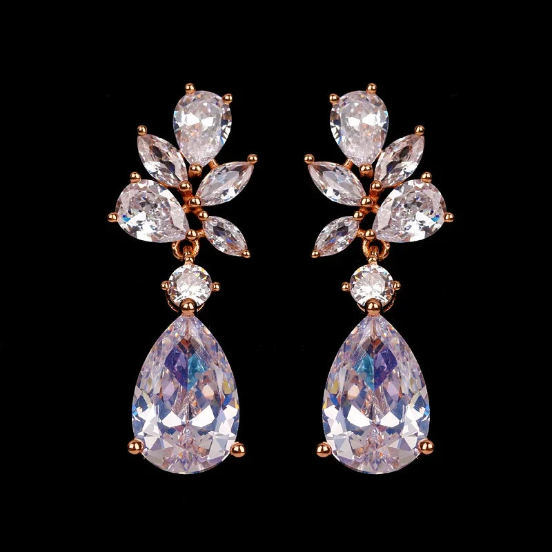 Boucles d'oreilles pendantes en zircon cubique romantique – Bijoux de mariage de mariée