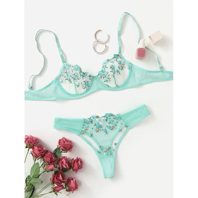 Lingerie Sexy Broderie Florale Sous-Vêtements Dentelle Transparente Court Kits de Soins de la Peau Ensemble Fée Délicate Femme 2 Pièces