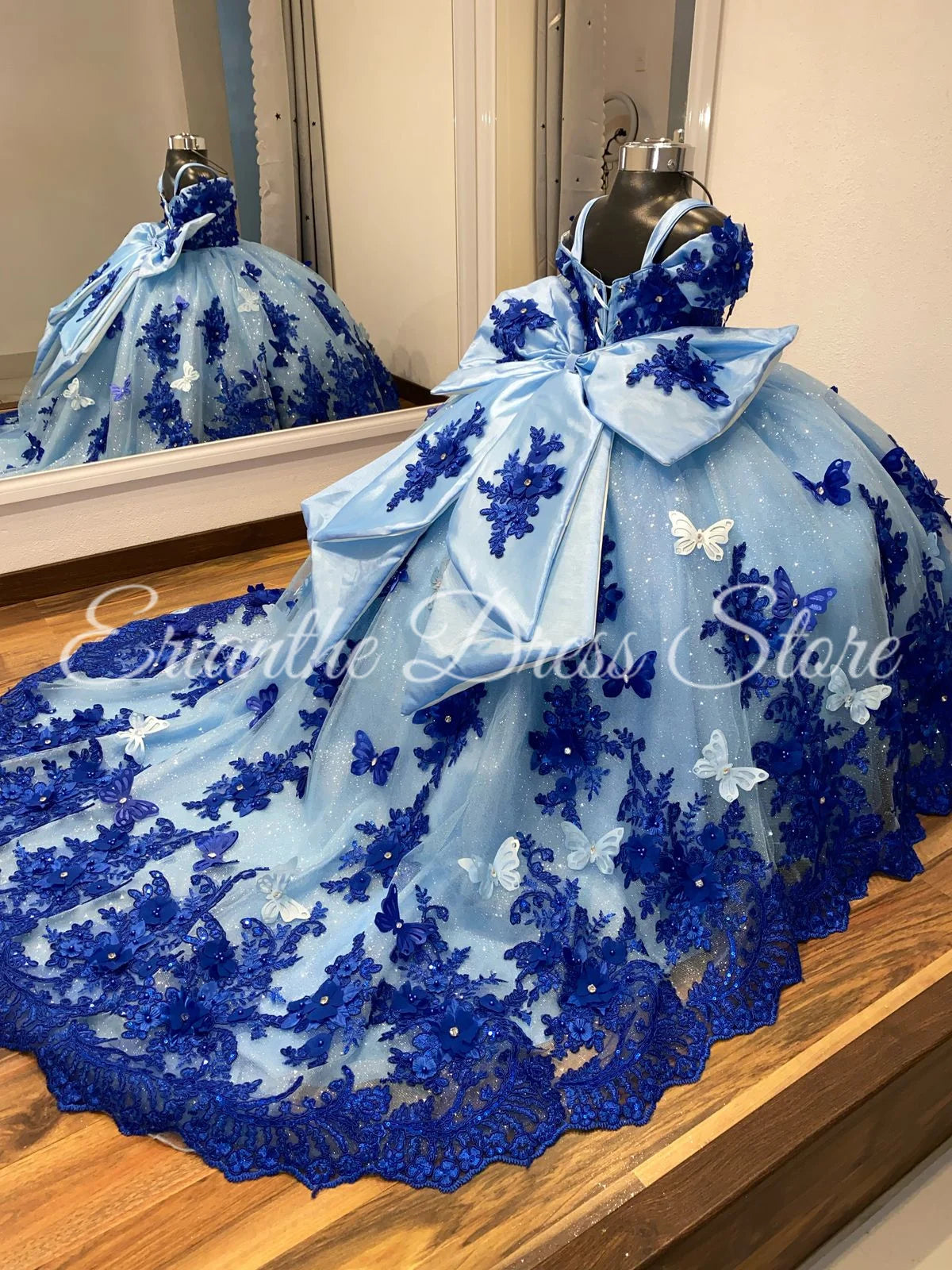 Robe de demoiselle d'honneur luxueuse en tulle gonflé avec nœud élégant pour fête d'anniversaire d'enfant, première communion, robe de bal sur mesure