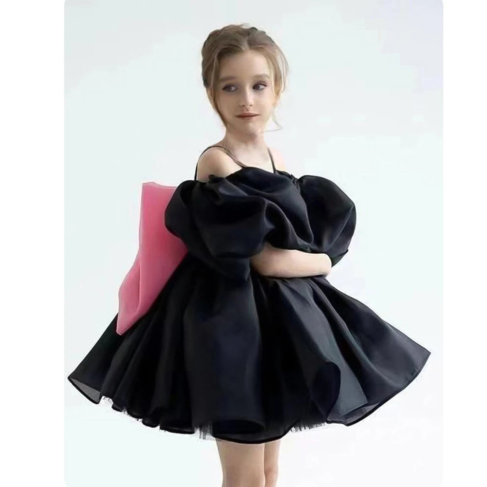 Robe gothique noire pour bébé fille de 4 à 8 ans, pour occasions formelles, manches bouffantes, robe de princesse pour fête d'anniversaire d'enfants avec nœud rose élégant