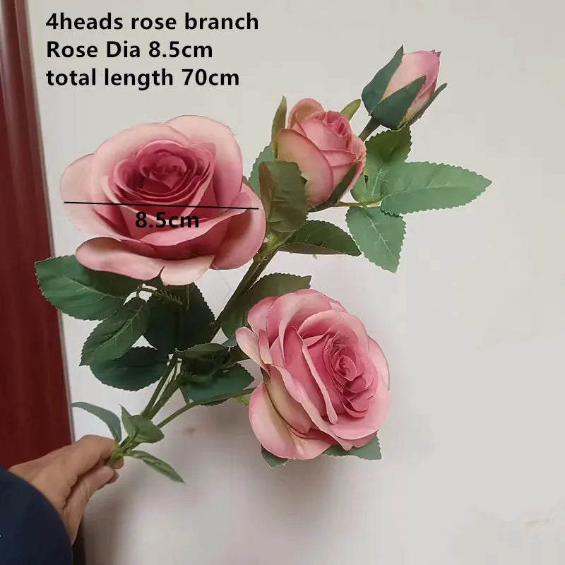 Décor romantique d'allée et de salle avec roses artificielles — Rose poudré, blush et plus
