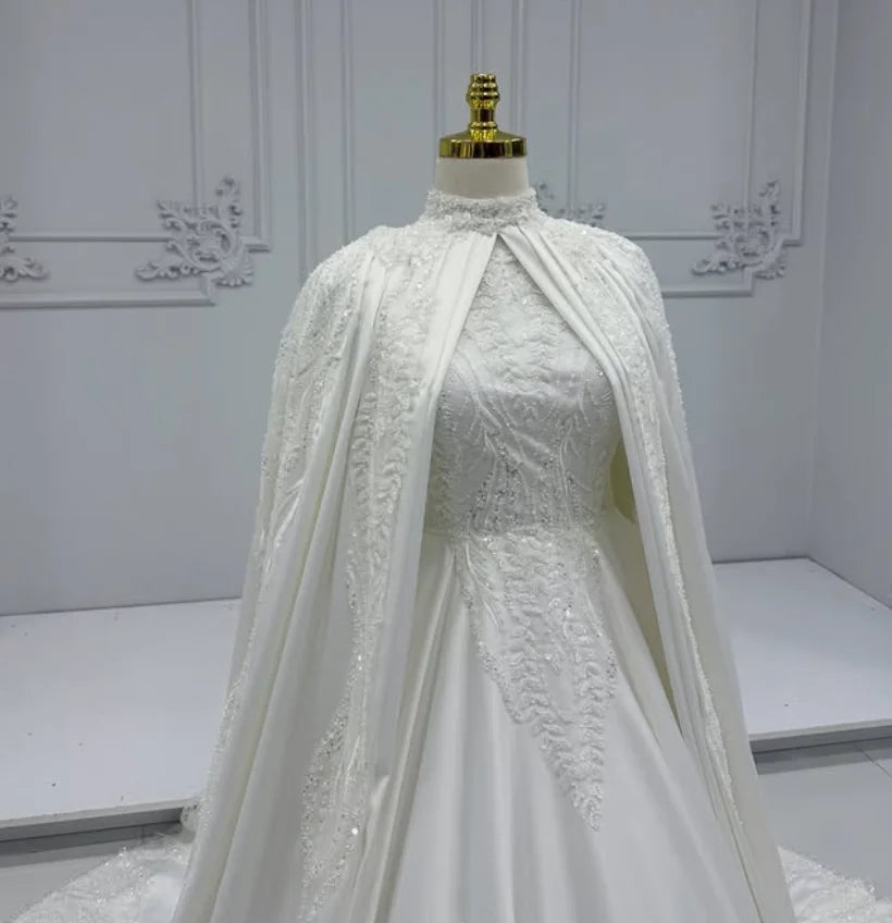 Robes de mariée musulmanes de luxe personnalisées à col haut, robes de mariée arabes en dentelle perlée traînante coupe A robe de mariée